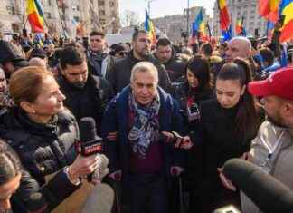 Restriction on frontrunner influences Romanian presidential race. restriction-on-frontrunner-influences-romanian-presidential-race