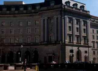 Trump Administration Plans to Cut IRS Workforce in Half trump-administration-plans-to-cut-rs-workforce-in-half