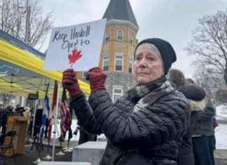 US-Canada Border Towns: Friendship Tested by New Reality us-canada-border-towns-friendship-tested-by-new-reality