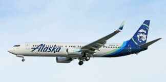 Alaska Airlines Pilot Emily Wiprud Spoke To CBS News