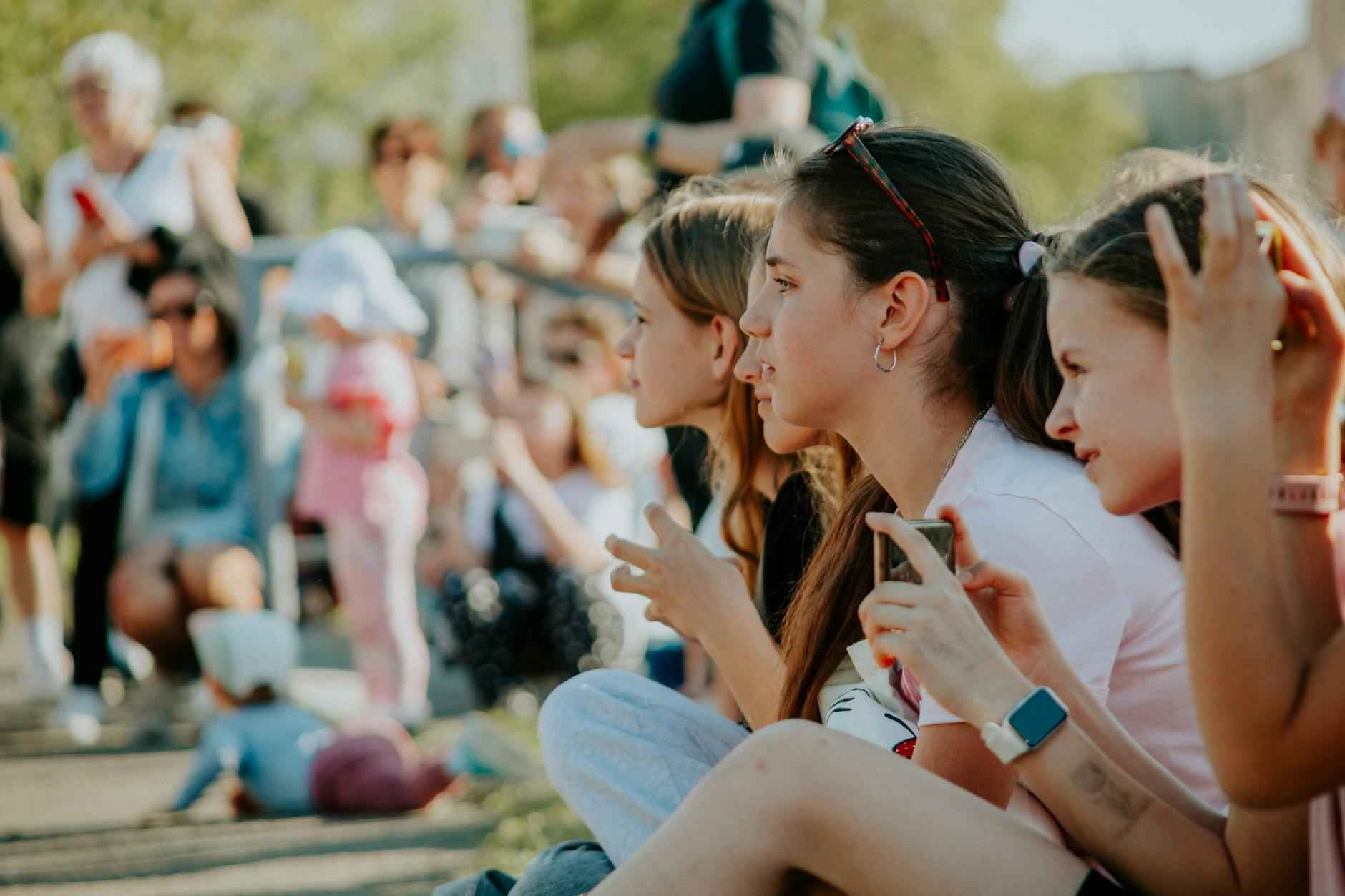 Why People Call from 562