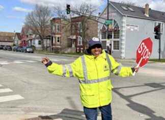 Chicago Crossing Guard Celebrates 50 Years of Service chicago-crossing-guard-celebrates-50-years-of-service