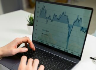 LessInvest.com Invest: How to Maximize Returns with Smart Strategies