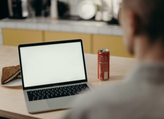 Kiki Slyvanowicz: Unveiling Secrets Behind Her Stunning Success