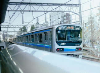 Design Considerations for Power Electronics in Transport and Infrastructure