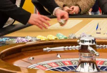 How a Casino Games Aggregator Helps Operators Stay Competitive
